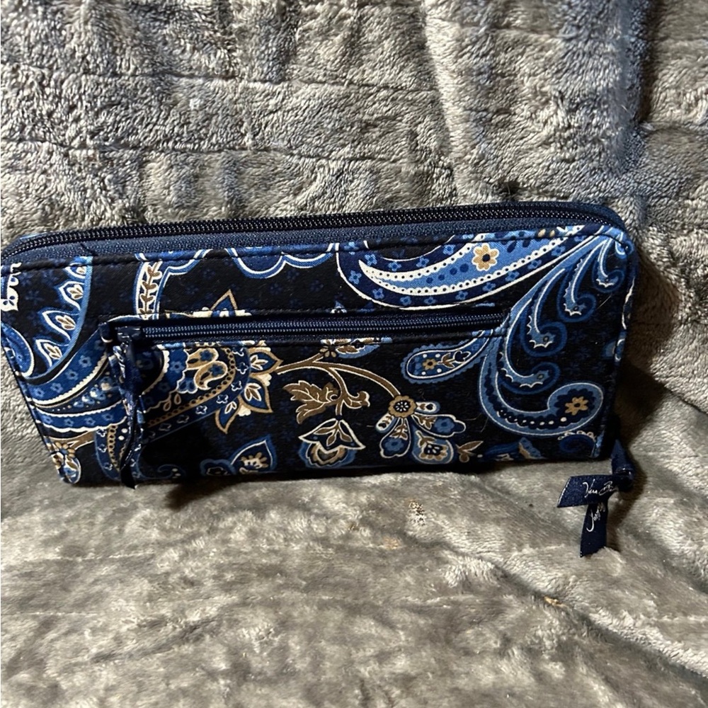 Vera Bradley Wallet Windsor Navy - Picture 2 of 4